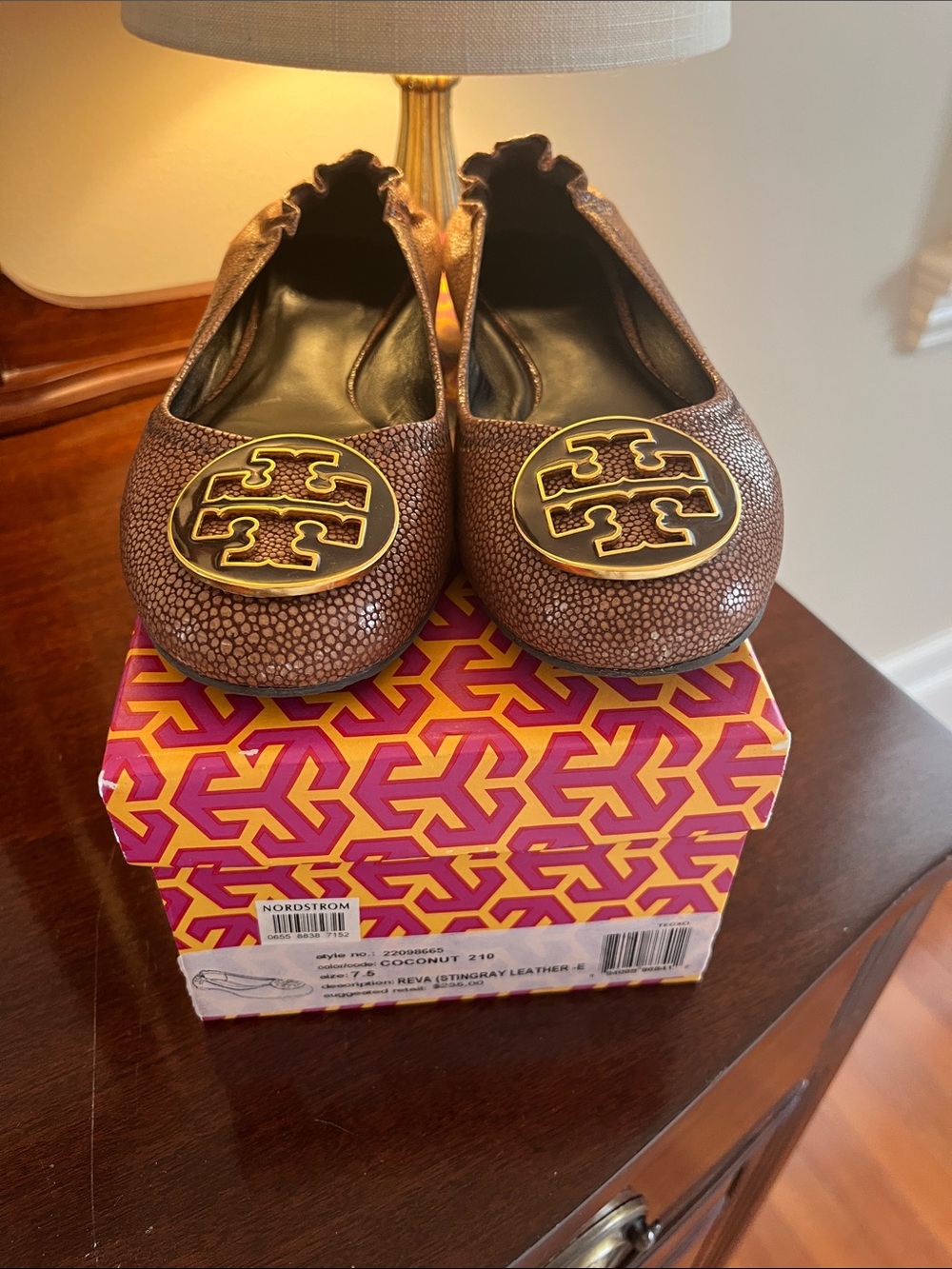 Tory Burch Brown Pebbled Leather Logo Ballet Flats - Picture 2 of 8